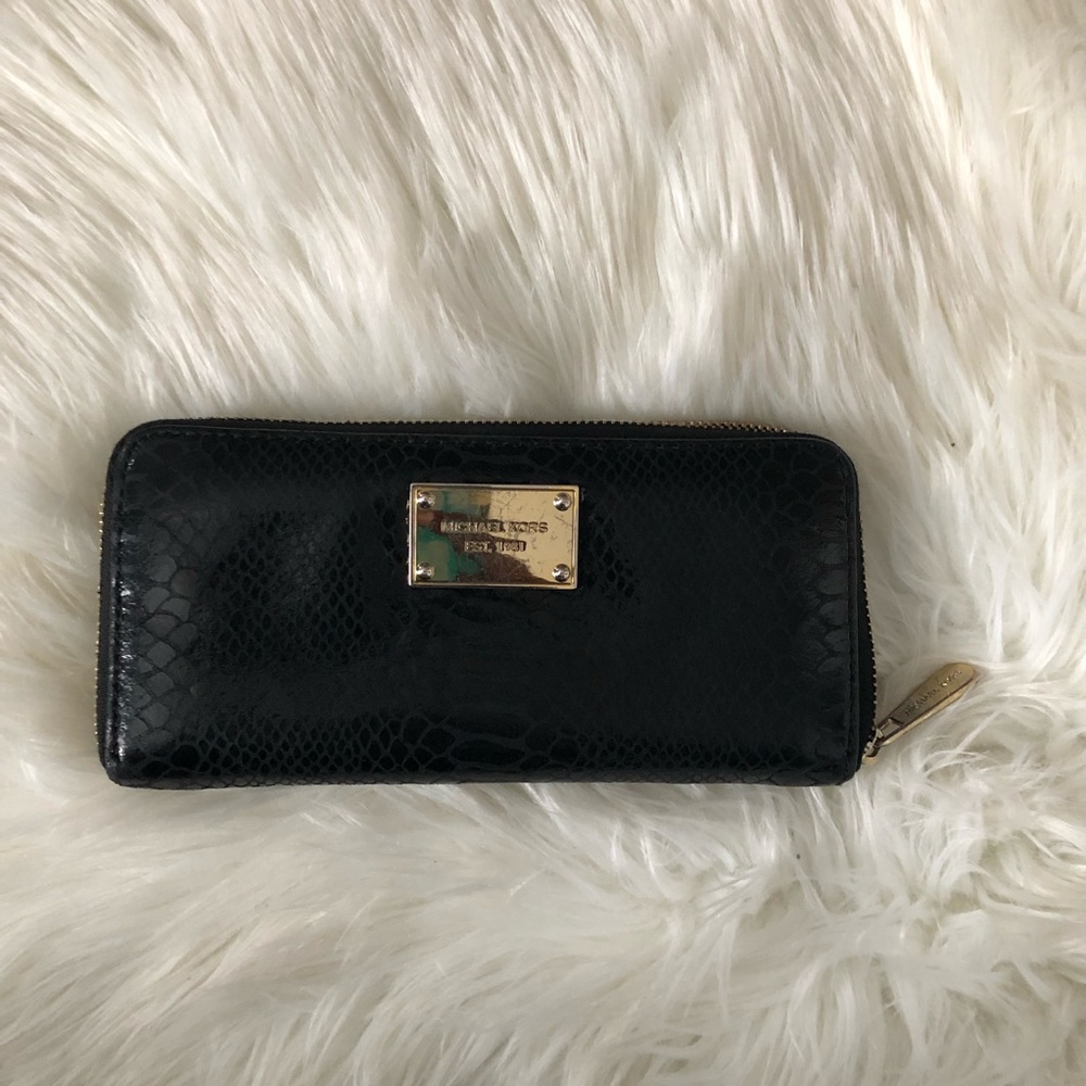 Black Snakeskin Michael Kors Wallet